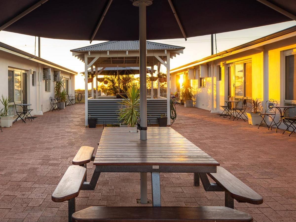 API Pelican Beach Front Apartments Kalbarri Exterior foto